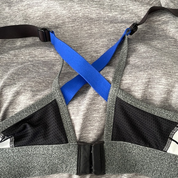 Champion sport bra size M - Picture 5 of 6